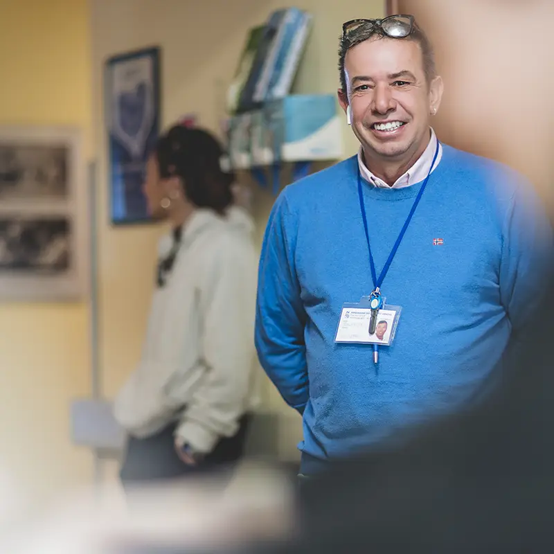 Insegnante del corso di formazione per volontari tenuto dalla fondazione Gigi Ghirotti.